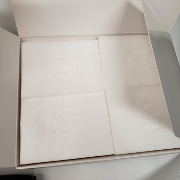 Chanel Makeup and Skincare Set - Picture 14 of 15